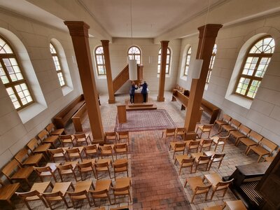 Herzliche Einladung zum Ostergottesdienst in der Dorfkirche Schäpe. (Bild vergrößern)