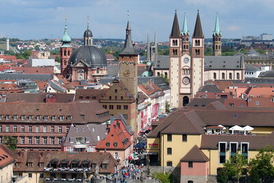 Würzburg, Foto: H. Helmlechner CC BY-SA 4.0 (Bild vergrößern)