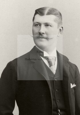 Gottfried Badewitz, um 1898 (Foto: Hubertus von Badewitz) (Bild vergrößern)