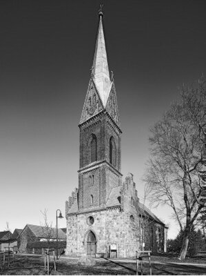 Swen Bernitz - Feldsteinkirchen im Fläming (Bild vergrößern)
