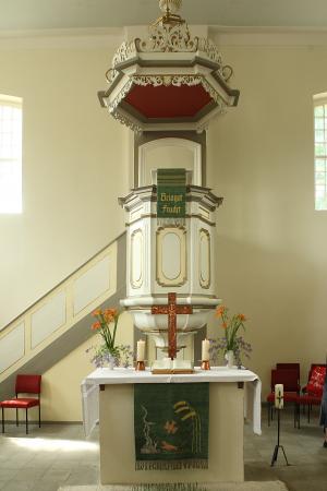 Gottesdienst in der Dorfkirche (Bild vergrößern)