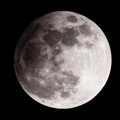 Mondfinsternis: Steve Peter/NASA (Bild vergrößern)