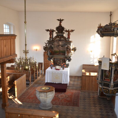 Kirche Freienhufen Altar (Bild vergrößern)