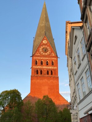 Samstag: Johanniskirche Lüneburg (Bild vergrößern)