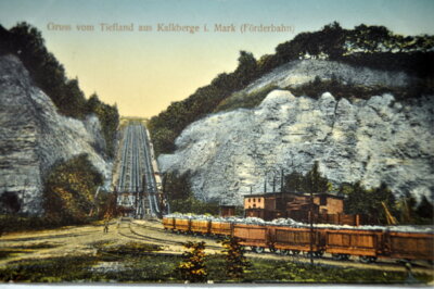 Eisenbahnwaggons im Heinitzbruch um 1910 (Bild vergrößern)
