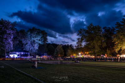 Schlosspark bei Nacht