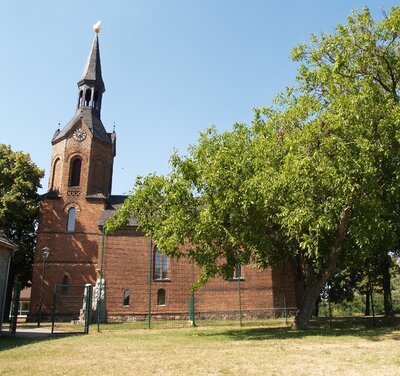 Kirche Saalhausen (Bild vergrößern)