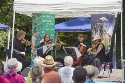 Rendezvous im Garten - Schlosspark Altdöbern 2023 (Foto: B. Aehnelt)