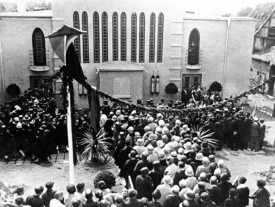 Einweihung der neuen Synagoge in Dieburg unter starker Beteiligung der Dieburger Bevölkerung, 1929