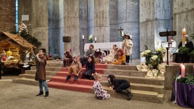 Veranstaltung: Ökumenischer Familiengottesdienst mit Krippenspiel Di 24.12.2024
