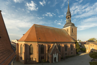 St. Jacobi Kirche zentral im Stadtzentrum von Nauen gelegen, Foto: St. Jacobi-homepage