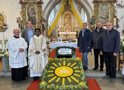 Begrüßung Pater Joseph Miltach (Bild vergrößern)