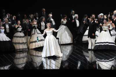 La Traviata, Oper Leipzig, Foto: Ida Zenna