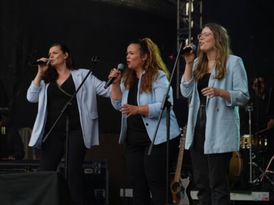 The Tones (Bild vergrößern)