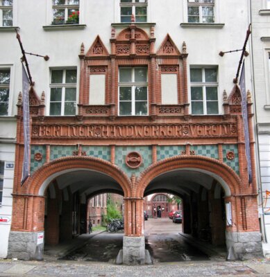 Veranstaltung: Alt-Berlins Geschichte und Architektur Di 08. 07. 2025