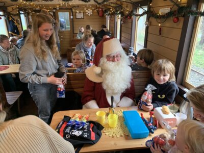 Der Nikolaus fährt mit der MKO.