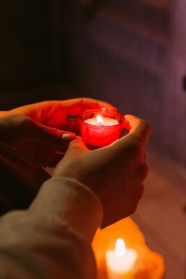 Veranstaltung: Hausgebet im Advent Mo 09.​12.​2024