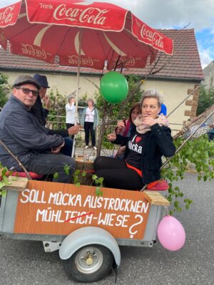 Veranstaltung: Maibaumwerfen mit Festumzug Sa 24. 05. 2025