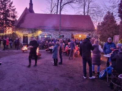 Veranstaltung: Advetnszauber an der Kirche in Förstgen So 14. 12. 2025