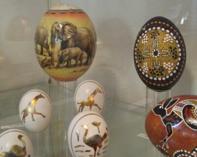 Ostereierausstellung im Strohhaus Neuzelle