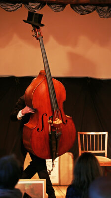 Der Kontrabass von Reinhard Röhrs
