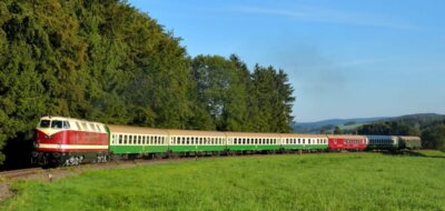 Mit dem historischen Eilzug nach Prag