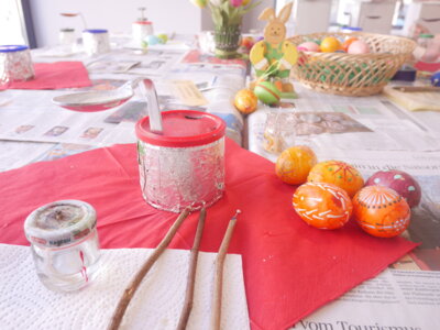 Osterbasteln im Info-Punkt. Foto: WBC