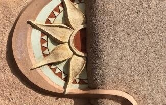Sgraffittoschmuck aus Lehm, Canelloprojekt, Arizona/USA