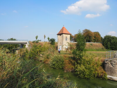 Der Trafoturm an der Schleuse Paretz, Foto: S. Weber 2016