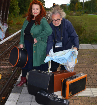 Veranstaltung: MUSIKKABARETT – Frau Sonntag und ihr ständiger Begleiter „Urlaub nutzt nix“ Sa 02. 08. 2025