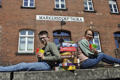 Lennart und Denise Lischke freuen sich auf den Brettspielabend.