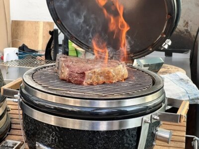 Veranstaltung: Open Air Grill Buffet mit Earl of Sound