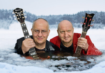 Schwarze Grütze „Ganz dünnes Eis“ Foto: Göran Gnautschun