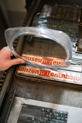 Veranstaltung: SOMMERFERIENPROGRAMM | In der Letterndruckwerkstatt: Wie entsteht das gedruckte Wort? Do 14.​08.​2025