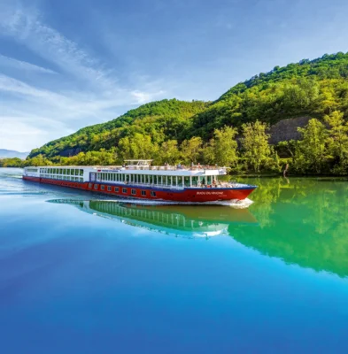 © nicko cruises Schiffsreisen GmbH. Urheber_ Lars Böhnke & Holger Leue _ www.leue-photo.com (Bild vergr&ouml;&szlig;ern)