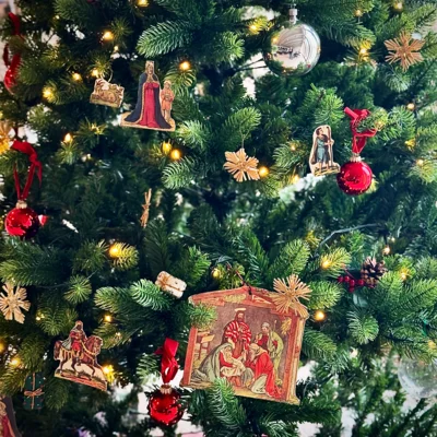 Veranstaltung: +++ entf&auml;llt +++ ADVENT IM MUSEUM: Weihnachtszauber aus Papier &ndash; Basteln mit Neuruppiner Bilderbogen Sa 13.​12.​2025