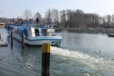 ..über den Plauer See, nach Malchow, dann zurück mit dem Fahrrad,