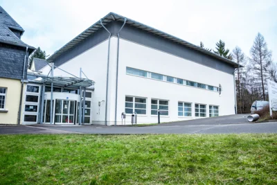 MVZ Schneeberg (Bild vergr&ouml;&szlig;ern)