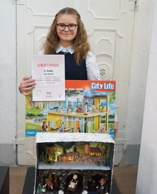 1. Preis mit 108 Stimmen | Finja Eberlein, 13 Jahre aus Schneeberg Mit „Montanregion – Leben über und unter der Erde“ (Bild vergr&ouml;&szlig;ern)