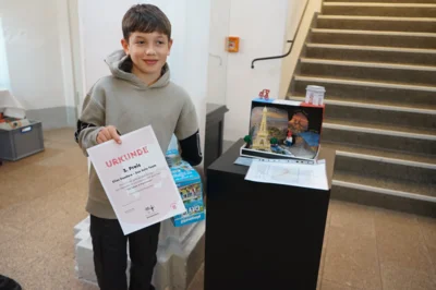 3. Preis mit 49 Stimmen: Elias Daadara – Das Solo Team, 10 Jahre alt aus der Zschorlauer Oberschule mit „Die Seine in Frankreich“ (Bild vergr&ouml;&szlig;ern)