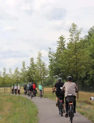 Zwischen Hennickendorf und Herzfelde (Bild vergr&ouml;&szlig;ern)