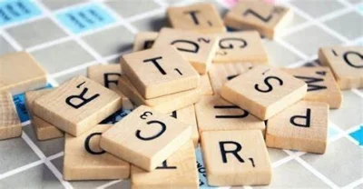 Buchstabensteine als Symbol für Gedächtnistraining