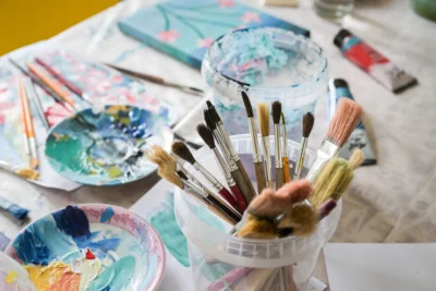 Veranstaltung: OSTERFERIENPROGRAMM Voll bunt | Kreativworkshop Do 02.​04.​2026