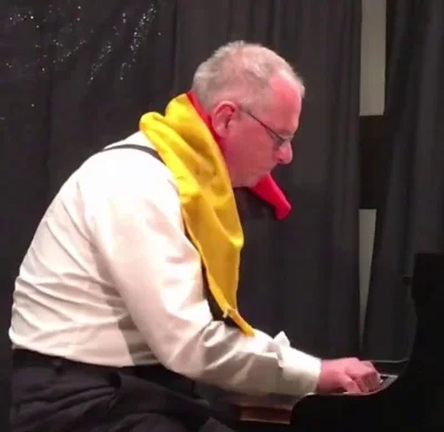 Detlev Schälicke am Flügel