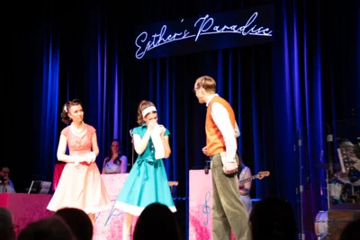 Szene aus dem Musical (Bild vergr&ouml;&szlig;ern)