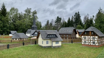 Modelldorf im Technischen Denkmal (Bild vergr&ouml;&szlig;ern)