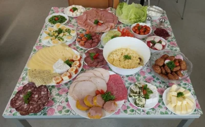 Frühstücksbuffet (Bild vergr&ouml;&szlig;ern)