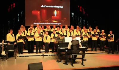 Foto: Frauenchor Neuenhagen (Bild vergr&ouml;&szlig;ern)