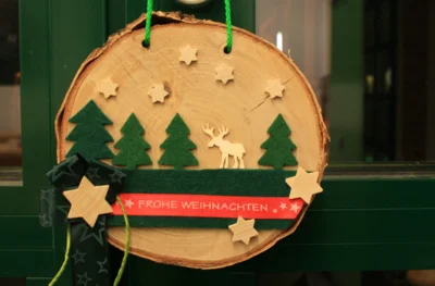 Veranstaltung: Sterne, Tannenbaum & Co. - Weihnachtsbasteln im atz Sa 05.​12.​2026