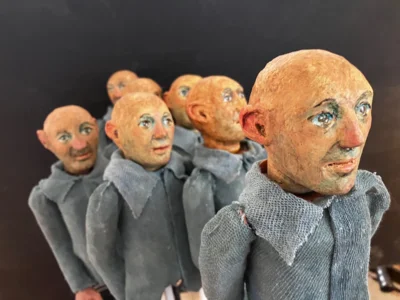 Kunstfiguren-Theater SCHELLE | Axel Jirsch | Schneewittchen (Auszug) (Bild vergr&ouml;&szlig;ern)